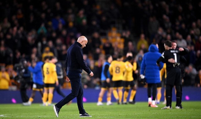 开云体育官网在线入口-47岁利物浦主帅呆立 赛季5次遭补时绝杀 1-2仍嘴硬：没给对手机会