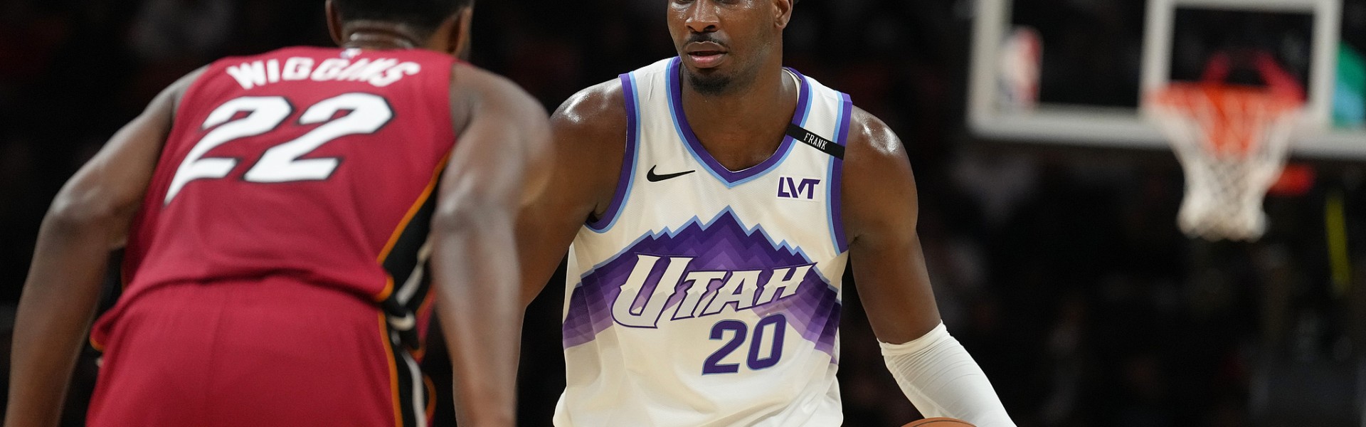 开云体育官网在线入口-小杰克逊23分马尔卡宁19+7 爵士主场送国王14连败