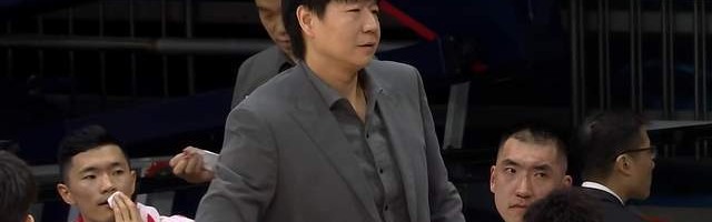 开云体育官网视频直播-疯狂打铁+情绪失控！山东男篮客场85-93不敌广州，这球输得真闹心